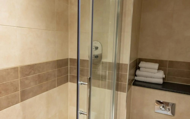 The Hog's Back Hotel & Spa Farnham