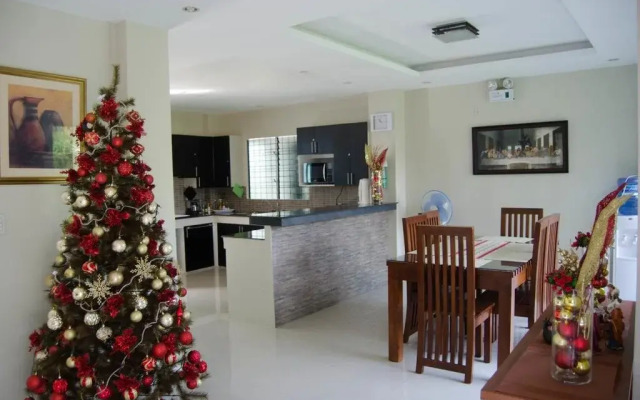 Alan Sr. Residences