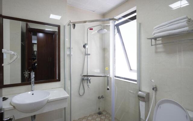 Luxury Ii Hotel