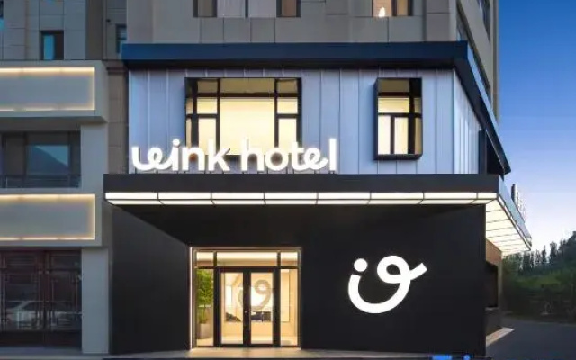 Wink  Hotel