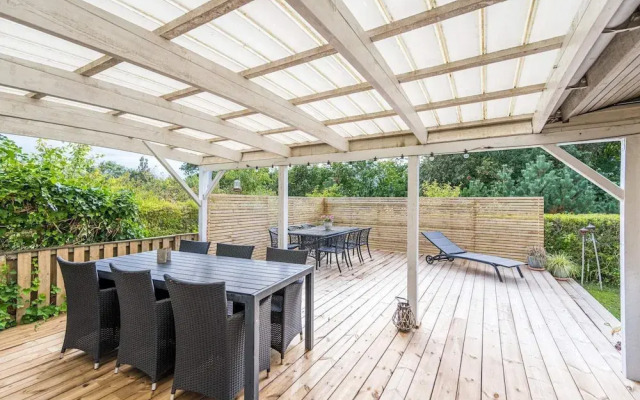 6 Person Holiday Home in Tarm