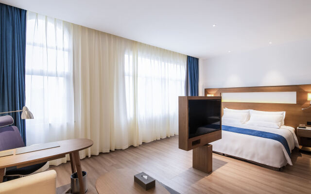 Novotel Suzhou Tai Lake Santeh Hotel