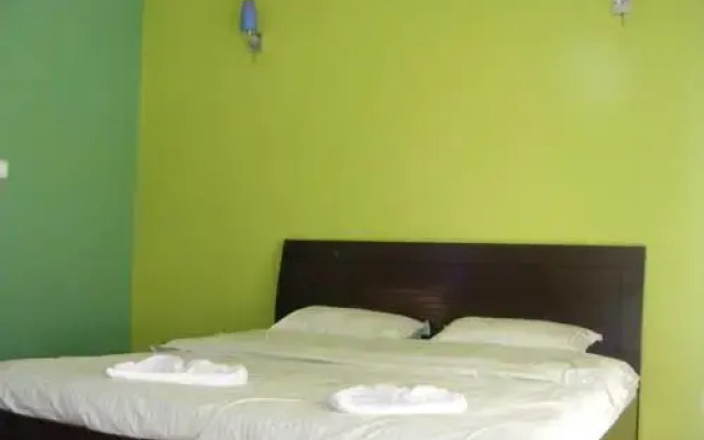 Du Nepal Inn & Lounge