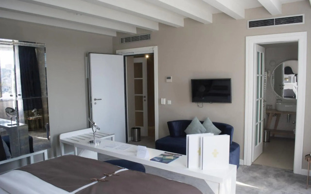 XII Century Heritage Hotel