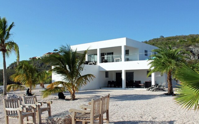 Villa Curacao