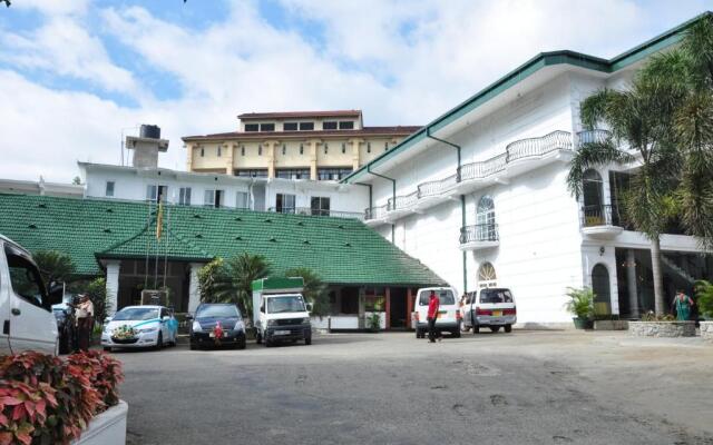 Peradeniya Rest House