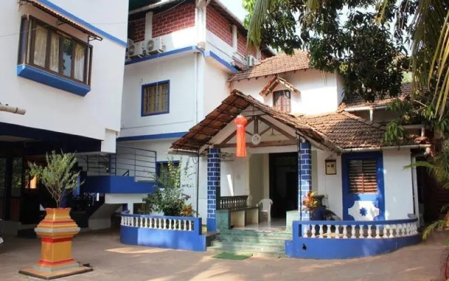 OYO 833 Hotel Prince Santosh Holiday Homes