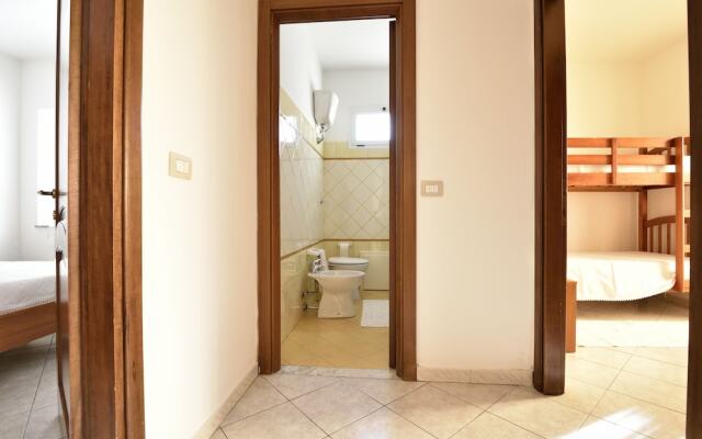 House With Garden and Barbecue 1 km From the Sea, 2 Bedrooms