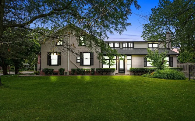 Private Apt Neardowntown Ideal for Long Stays U4