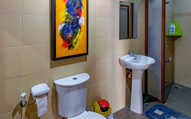 Ayo Homtel
