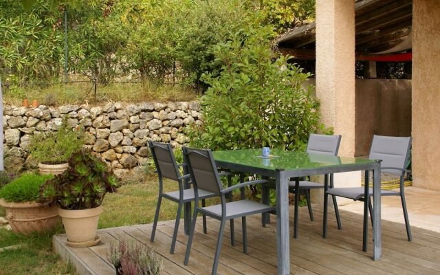 Spacious Holiday Home in Lorgues With Private Pool