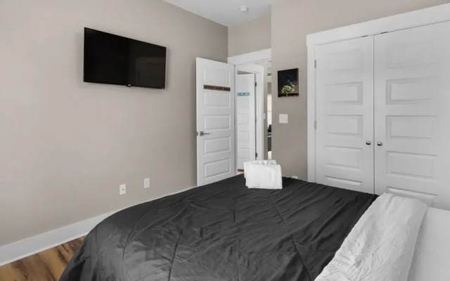 Cozy 4-br Beachside Escape