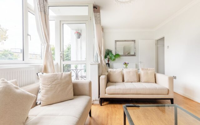 3 Bed Flat, Dedicated Workspace, Parking, 4KTV