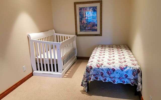 Honeymoon Suite