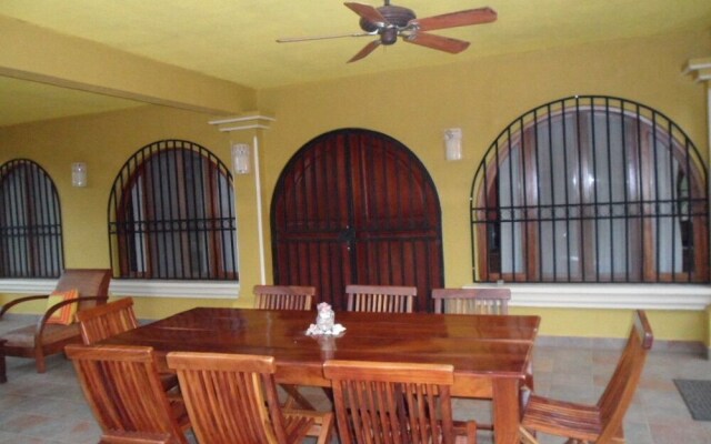 Beachfront Houses for Rent