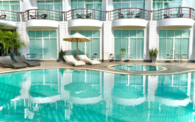 A-Te Chumphon Hotel