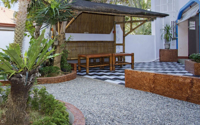 Island Jewel Inn