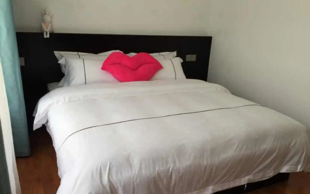 No.8 Gingko Inn