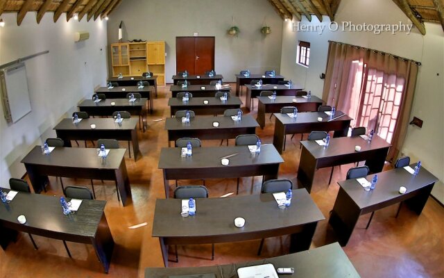 Mangwa Valley Game Lodge & Spa