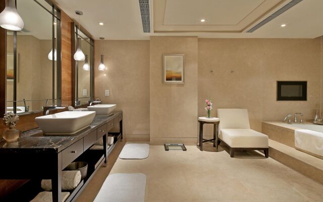 Jinjiang Hotel East Building