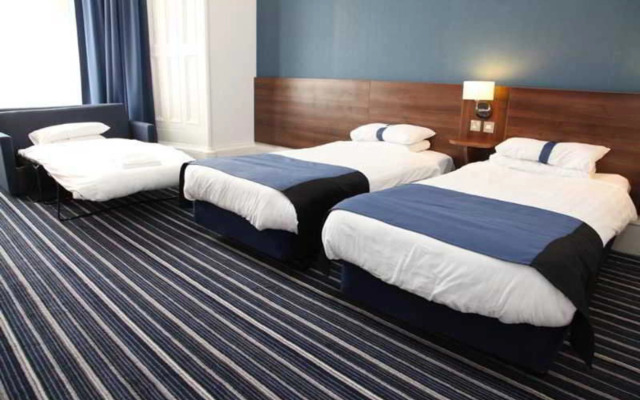 Piries Hotel