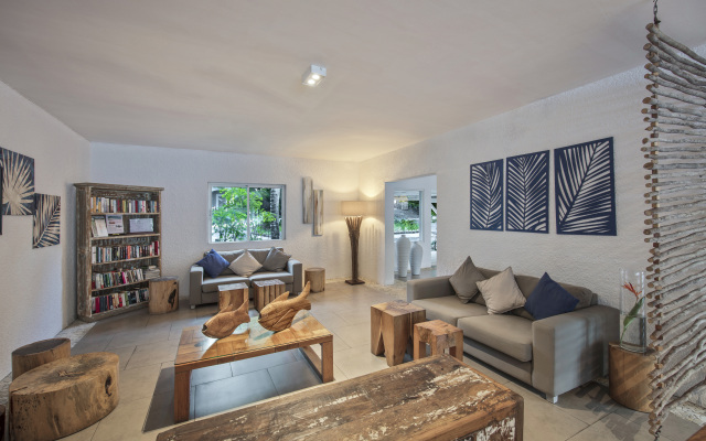 Astroea Beach Hotel