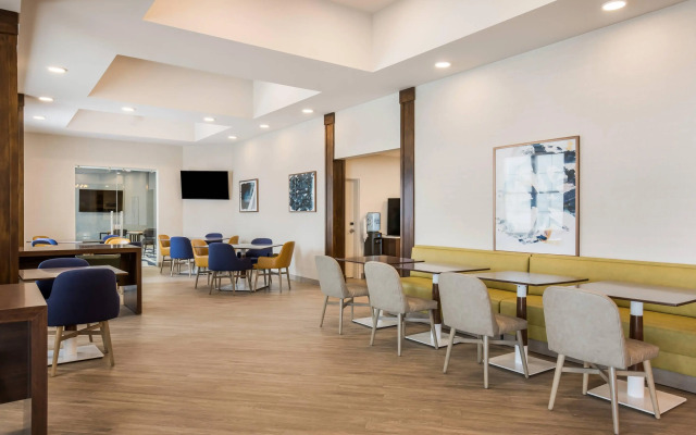 MainStay Suites Gaylord