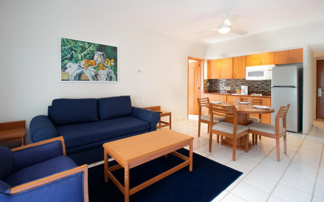 Plaza Pelicanos Club Beach Resort All Inclusive