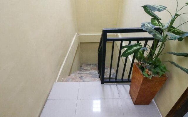 Airy Eco Syariah  Manunggal Kebonsari Blok B 9 Surabaya