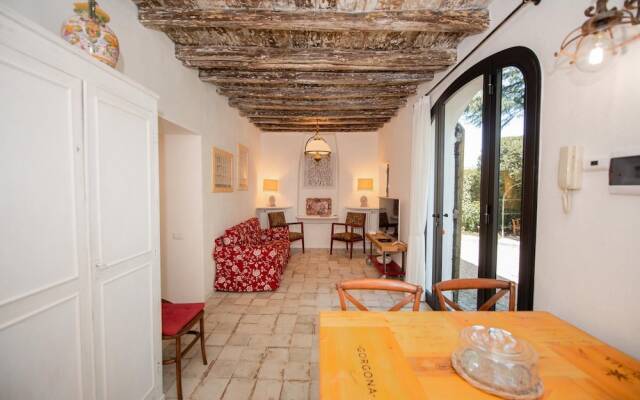 Enchanting Family Country House Near Rome