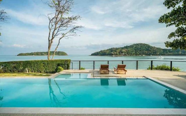 Nam Bo Villa by Lofty - Oceanfront Private Pool Villa With Maid and Cook