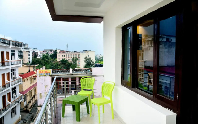 The Divine Oak Golden Leaf