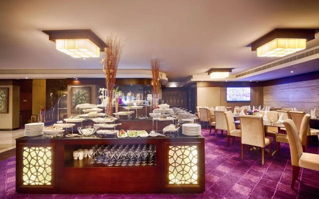 Lavona Hotel