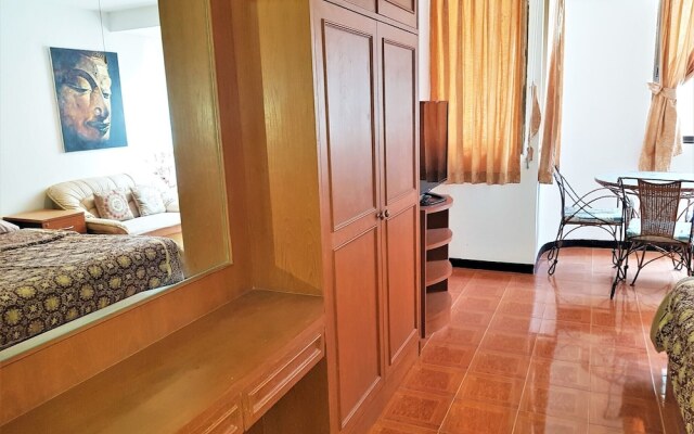 Thepthip Mansion Pattaya 5th Floor Studio Apartment