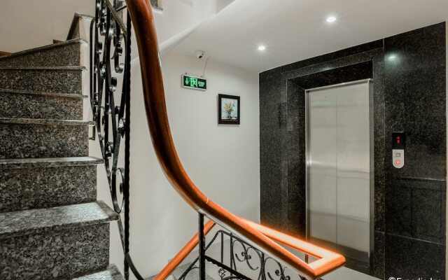 Silk Flower Hotel & Spa