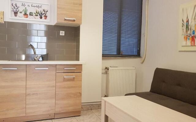 Palette Apartment Chocolate - Athens Center, 6 Bd, 3 Bath