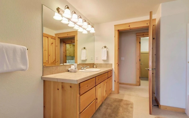 Quail 5 4 Br home by RedAwning