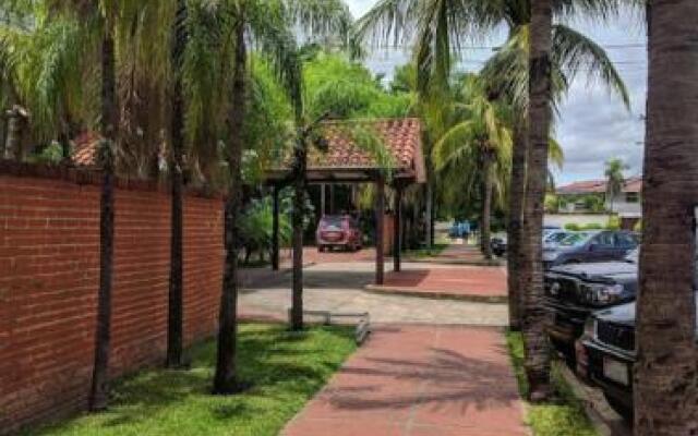 Urbari Apartment Hotel