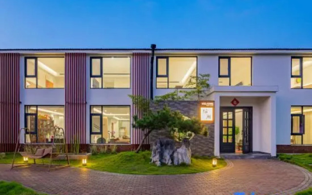 Yixing Oasis Waterfront Garden Homestay