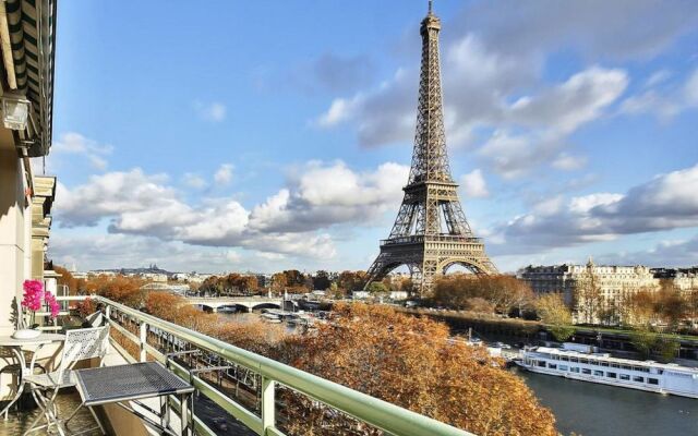 Amazing View eiffel Tower