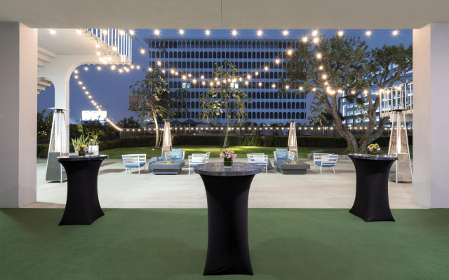 Hyatt Regency Los Angeles International Airport