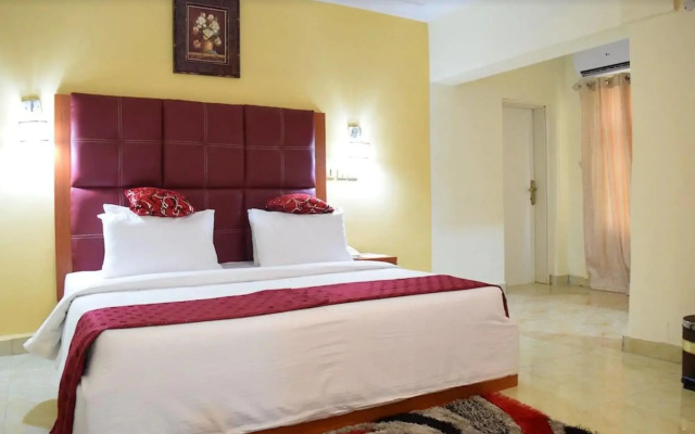 Chariot Hotel
