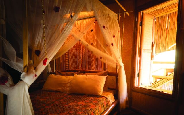Paree Hut Resort Koh Sichang