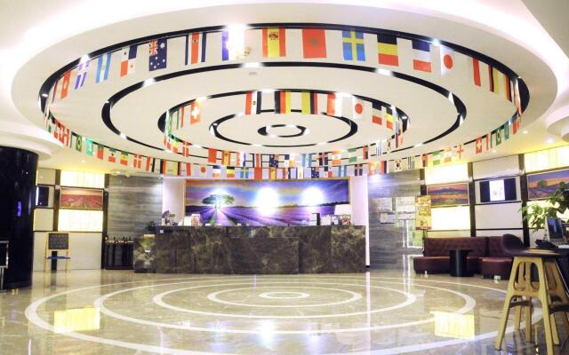 Lavande Hotel (Guangzhou Shangxiajiu pedestrian street Hualinsi subway station store)