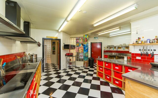 Tahuna Pod Hostel
