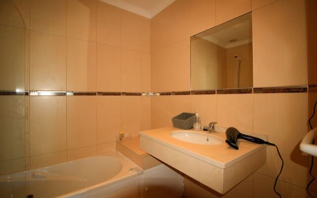 Paradise Ocean View by Analodges