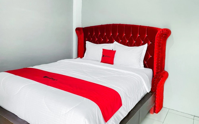 RedDoorz @ Graha Aisyah Setiabudi Medan – Guest Rooms – Medan