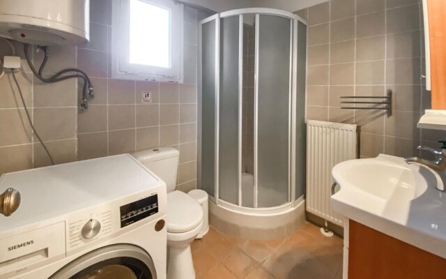 Awesome Apartment in Alepochori With 2 Bedrooms and Wifi