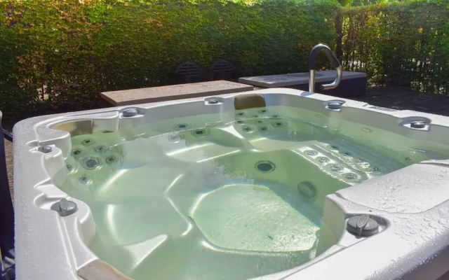 Posh Holiday Home in Alphen with Hot Tub