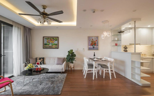 Troy House - D'Leroi Soleil - 59 Xuan Dieu